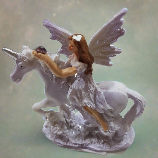 Fairy & Unicorn With Gemstone - Side Riding