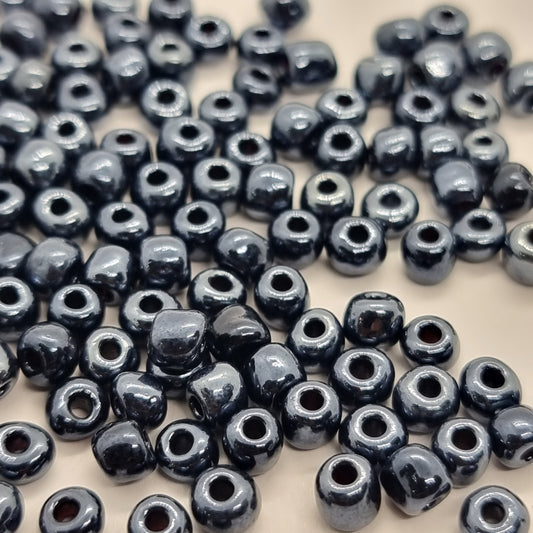 15g 4mm Black Luster Seed Beads