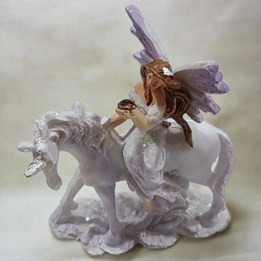 Fairy & Unicorn With Gemstone - Perching