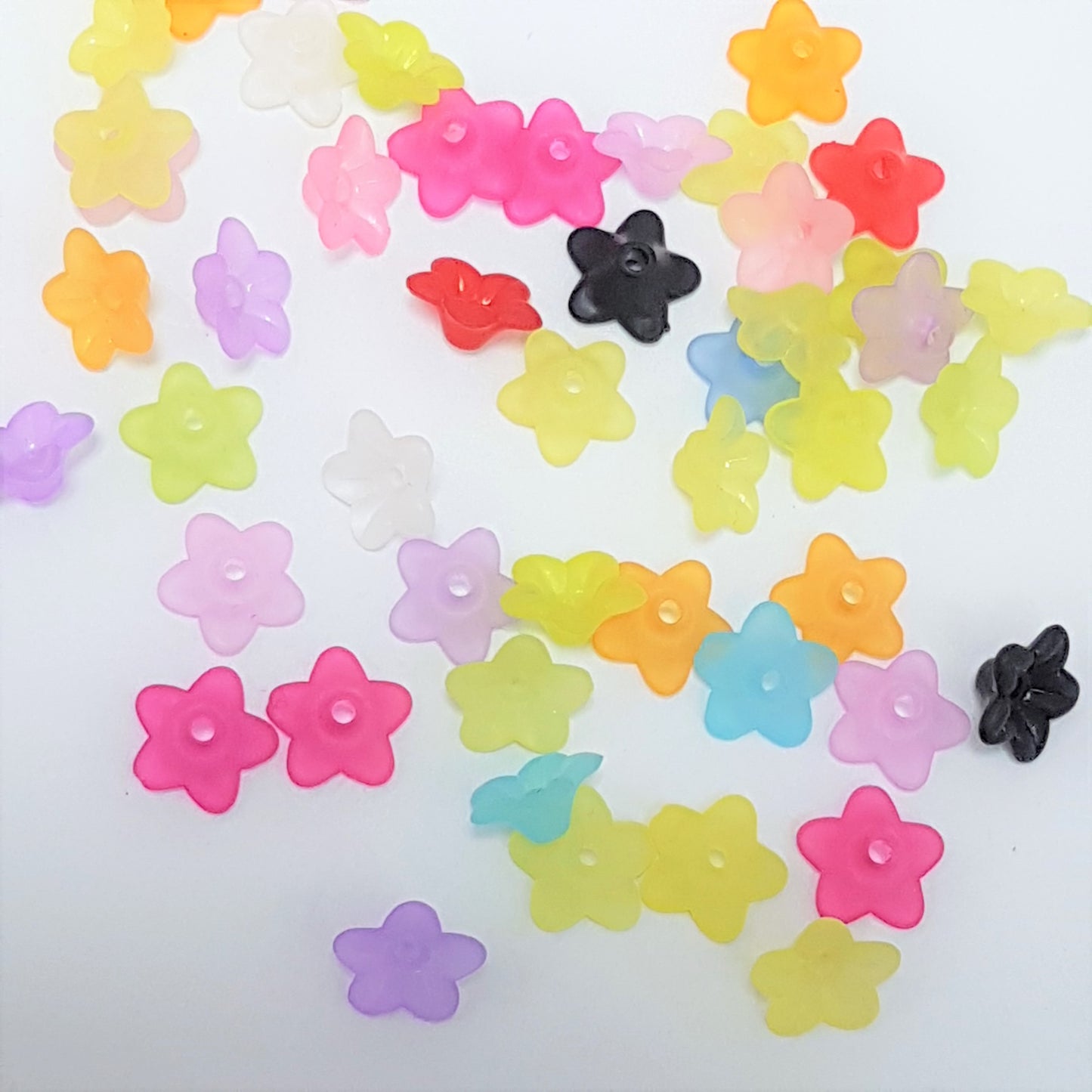 25x Mixed Acrylic Bell Flowers