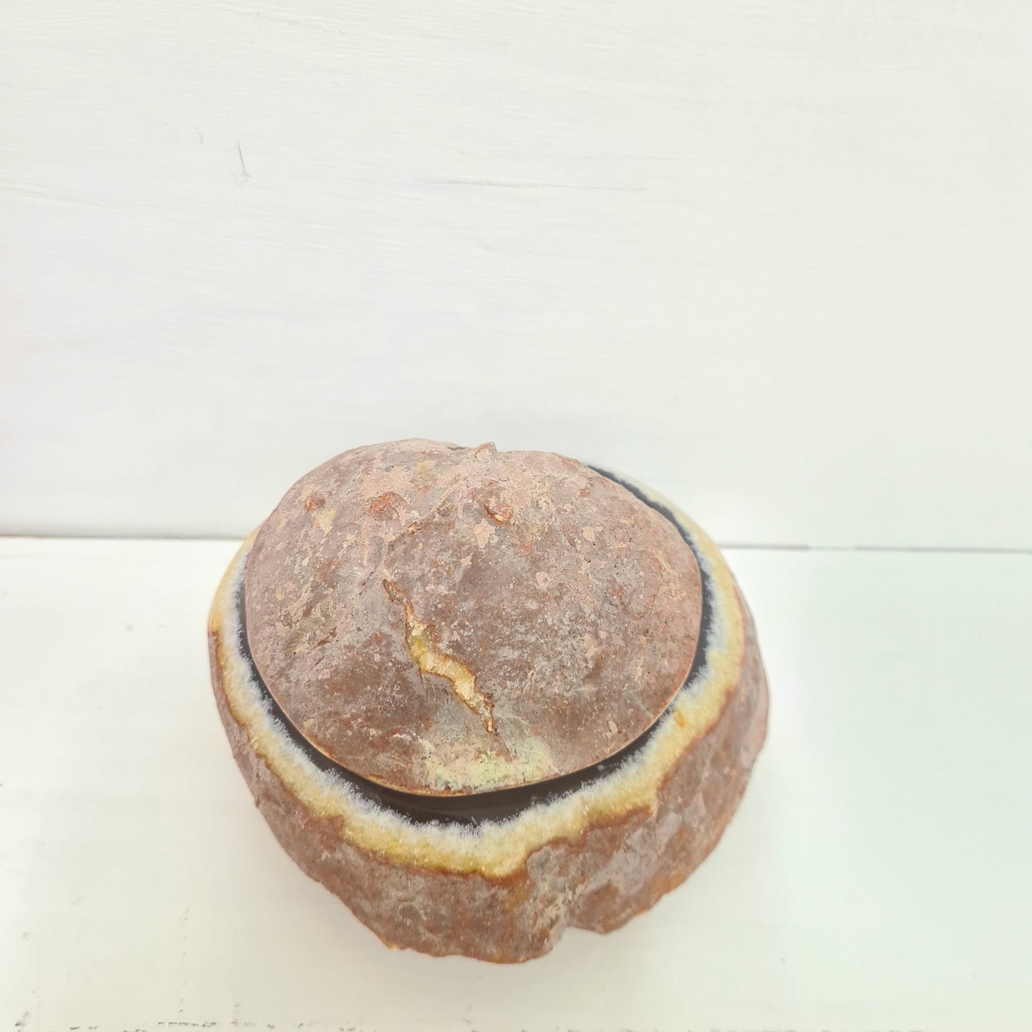 Natural Agate Pot with Lid