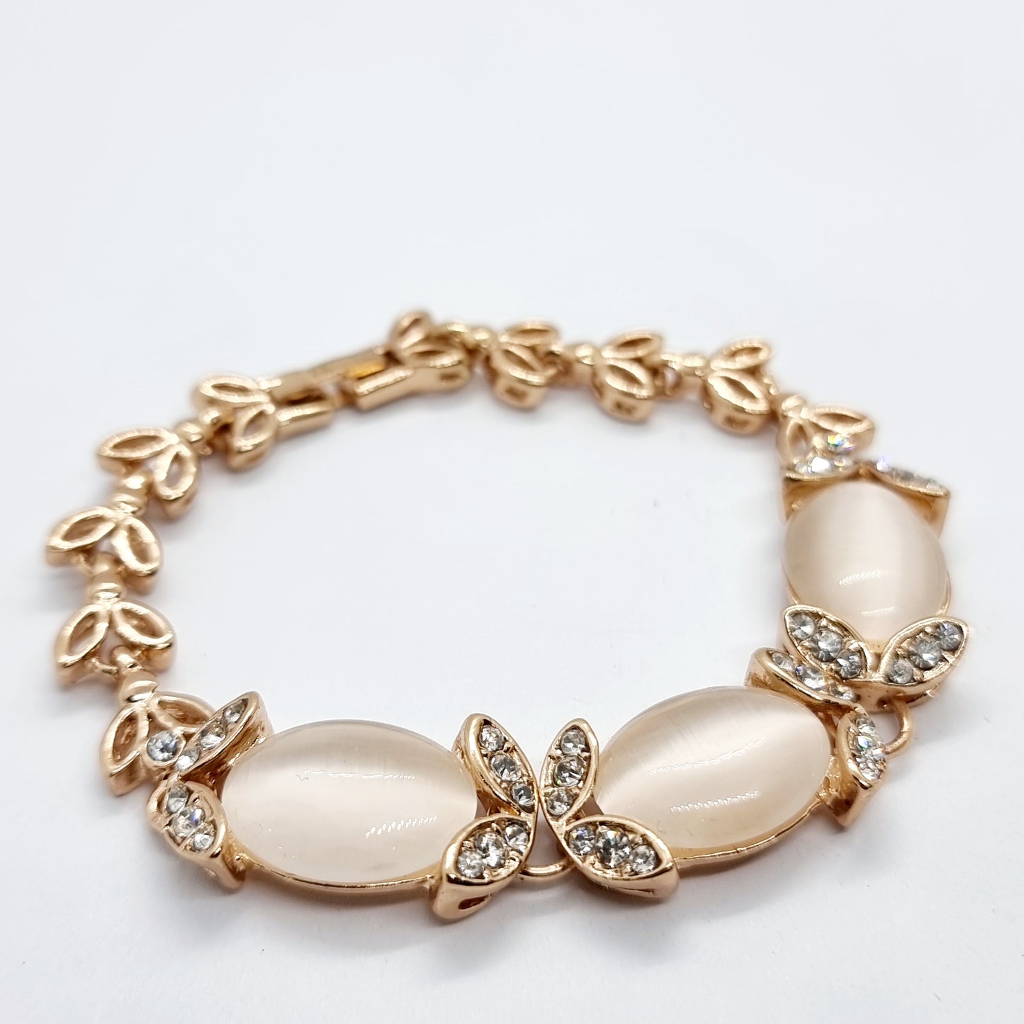 Beautiful Cats Eye Bracelet
