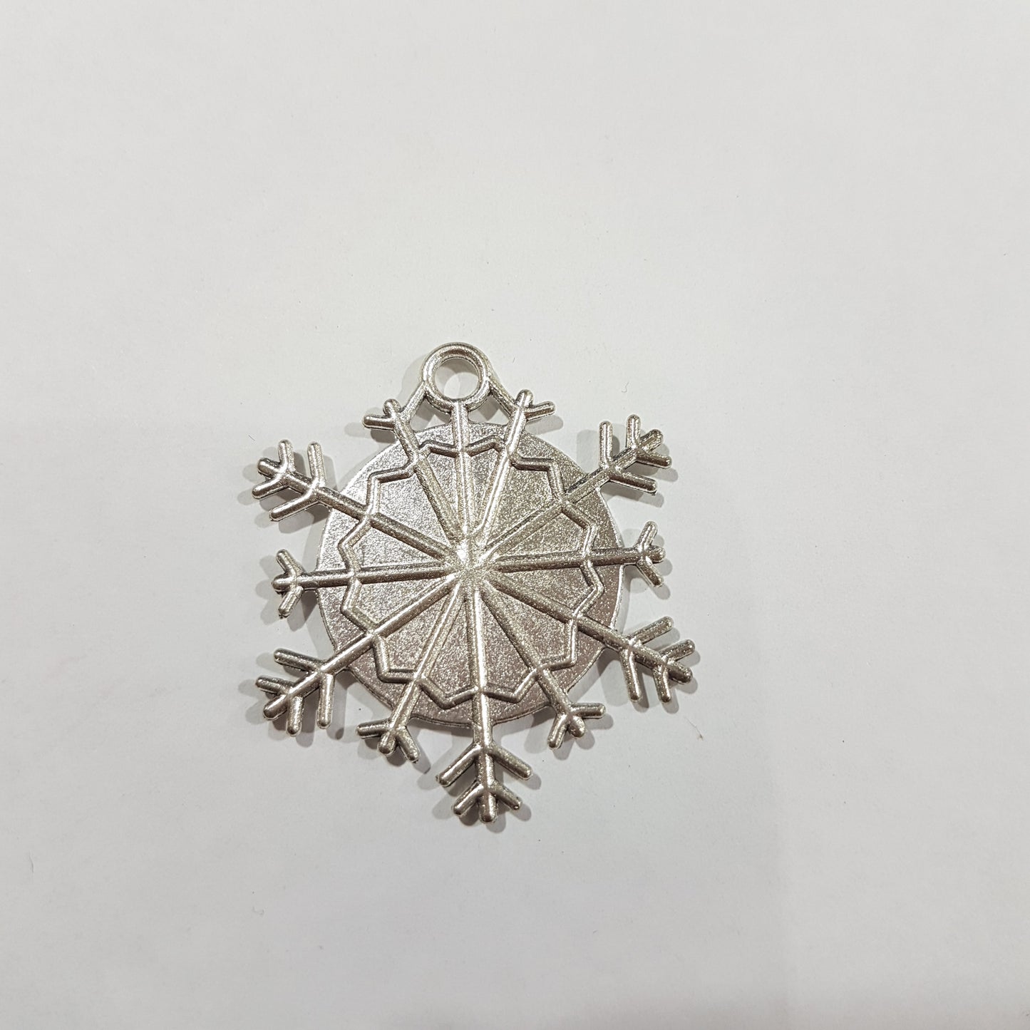 2 pc Silver Snowflake Shaped Cabochon Pendant