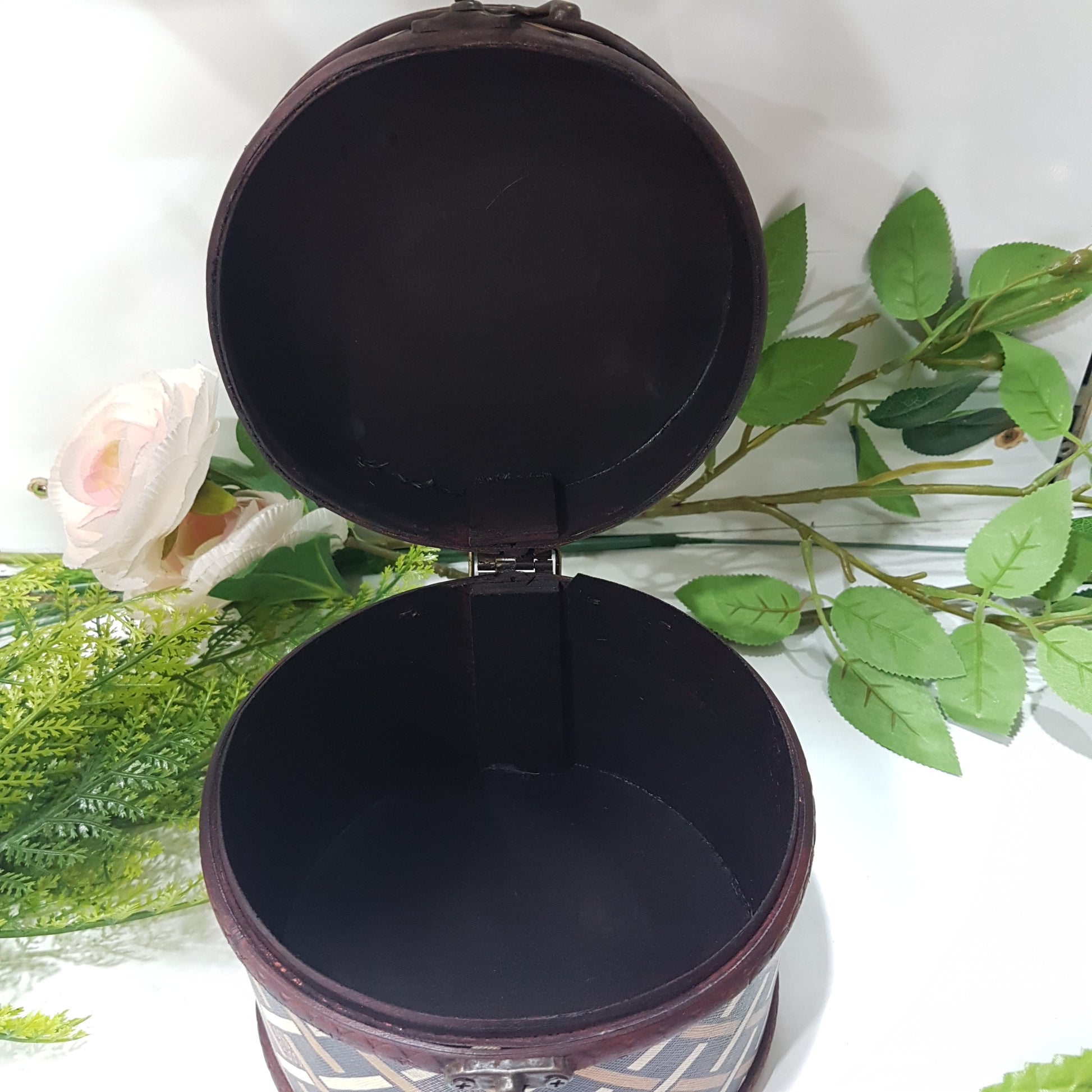 Weave Pattern Circular Wooden Box – Artisan Boutique