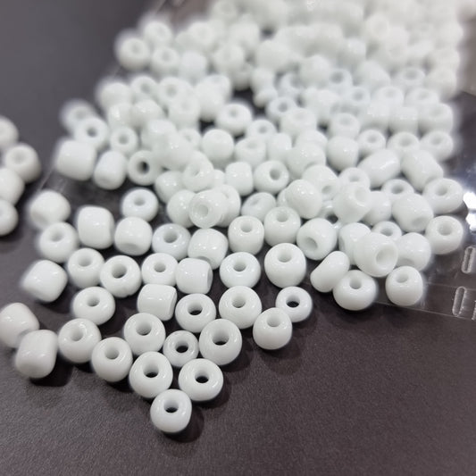 15g 3mm White Glass Seed Beads