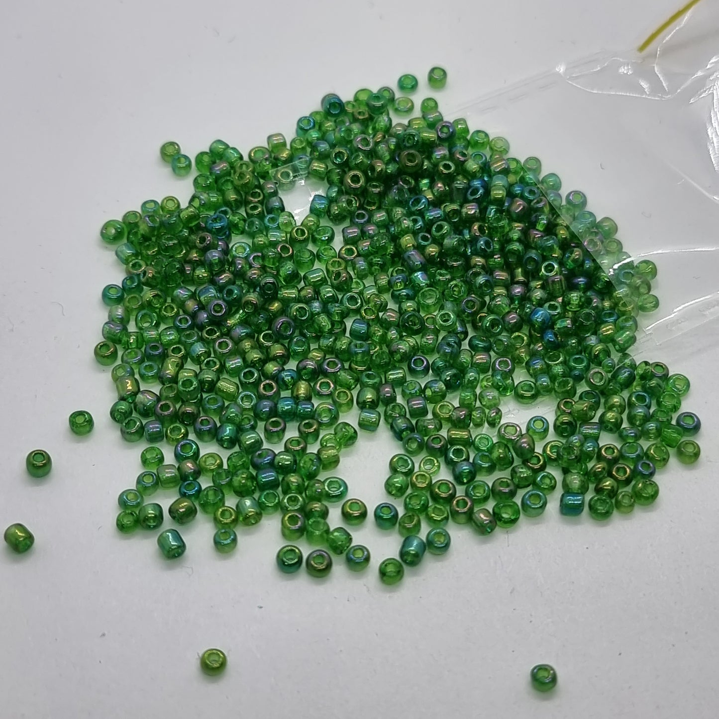 15g 2mm Green AB Round Glass Beads