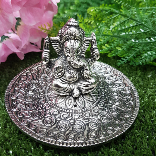 Incense Holder White metal Round Ganesh (8cm)