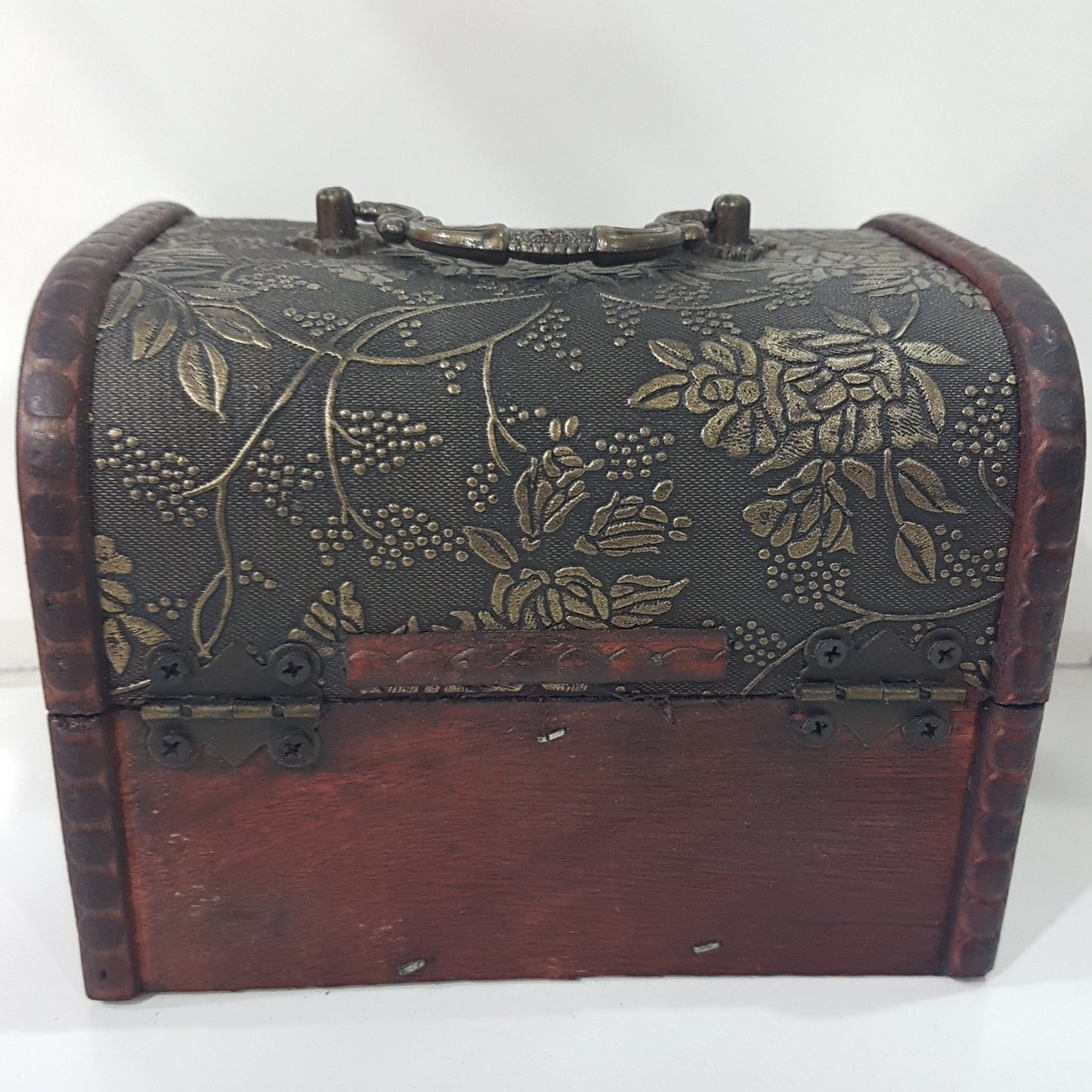 14.5cm Treasure Box Dark Gold Flowers & Berries