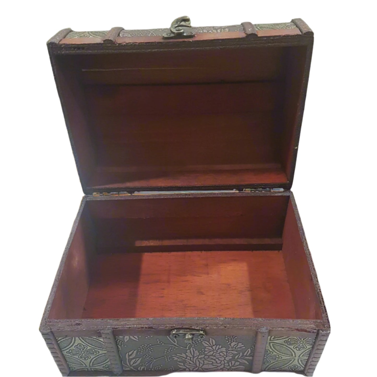15cm Burgundy Treasure Box With Flowers, Berries & Dark Gold Flower Sides.