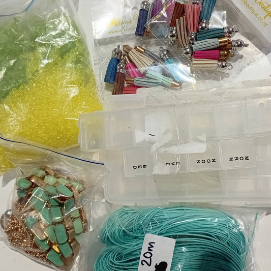 SALE! Beads & goodies Pack