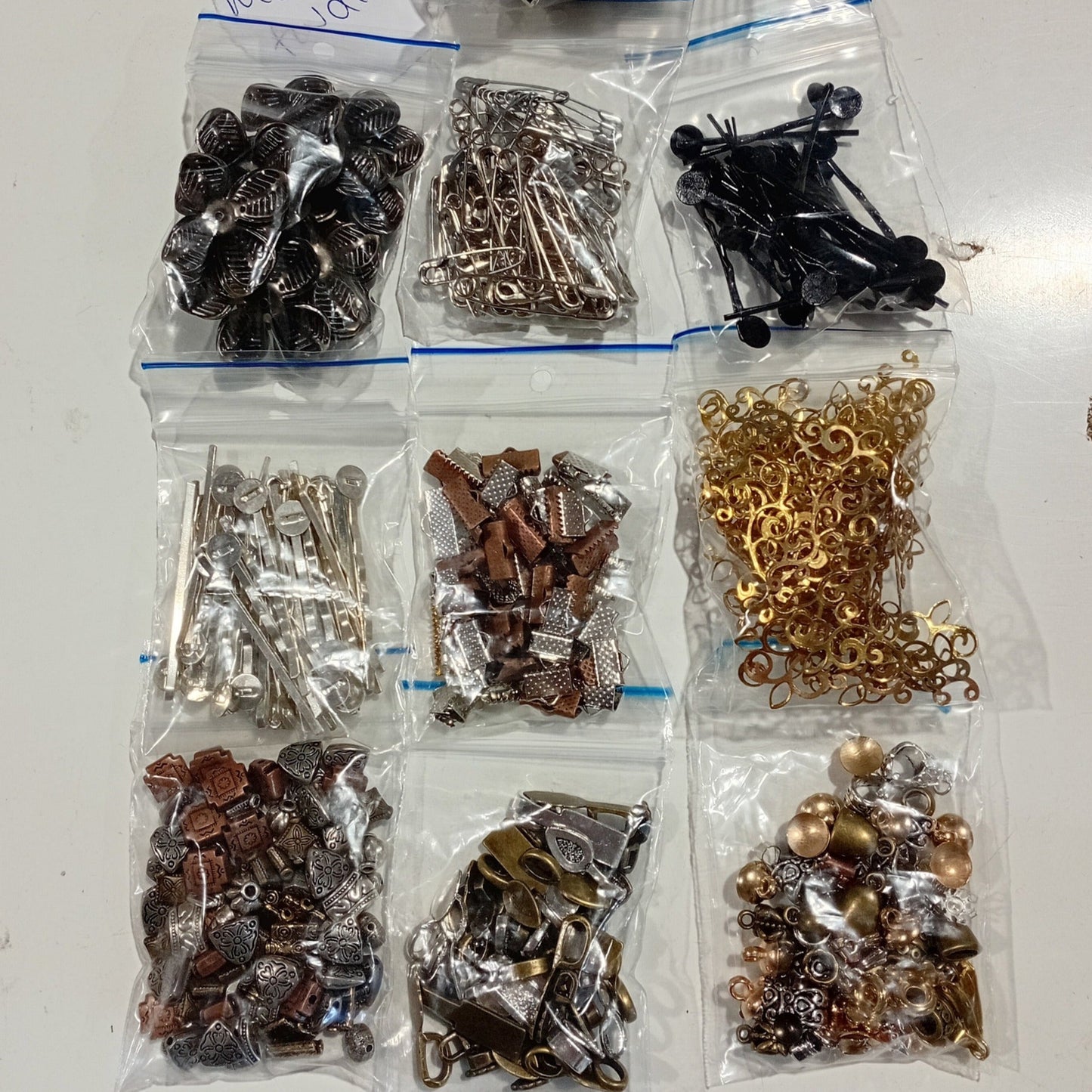 CLEARANCE! Huge Pack Of Mixed Quality Findings
