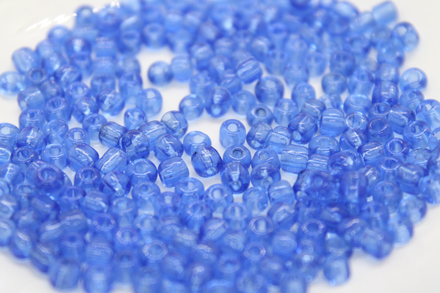 15g 8/0 3mm Blue Seed Beads