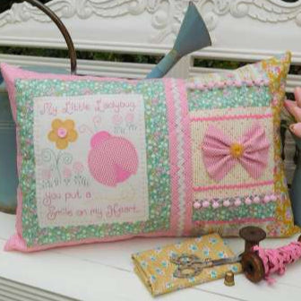 Little Ladybug – Sally Giblin- Rivendale – Cushion Pattern