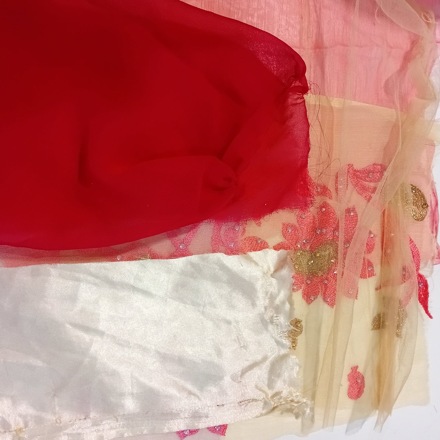 Sari Trims and Fabric Scraps Pack