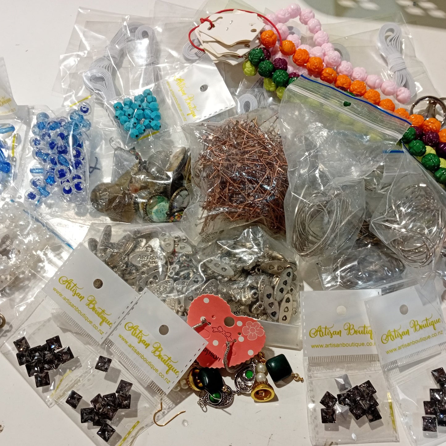 CLEARANCE! A Huge Mixed Pack Of Findings & Beads!!