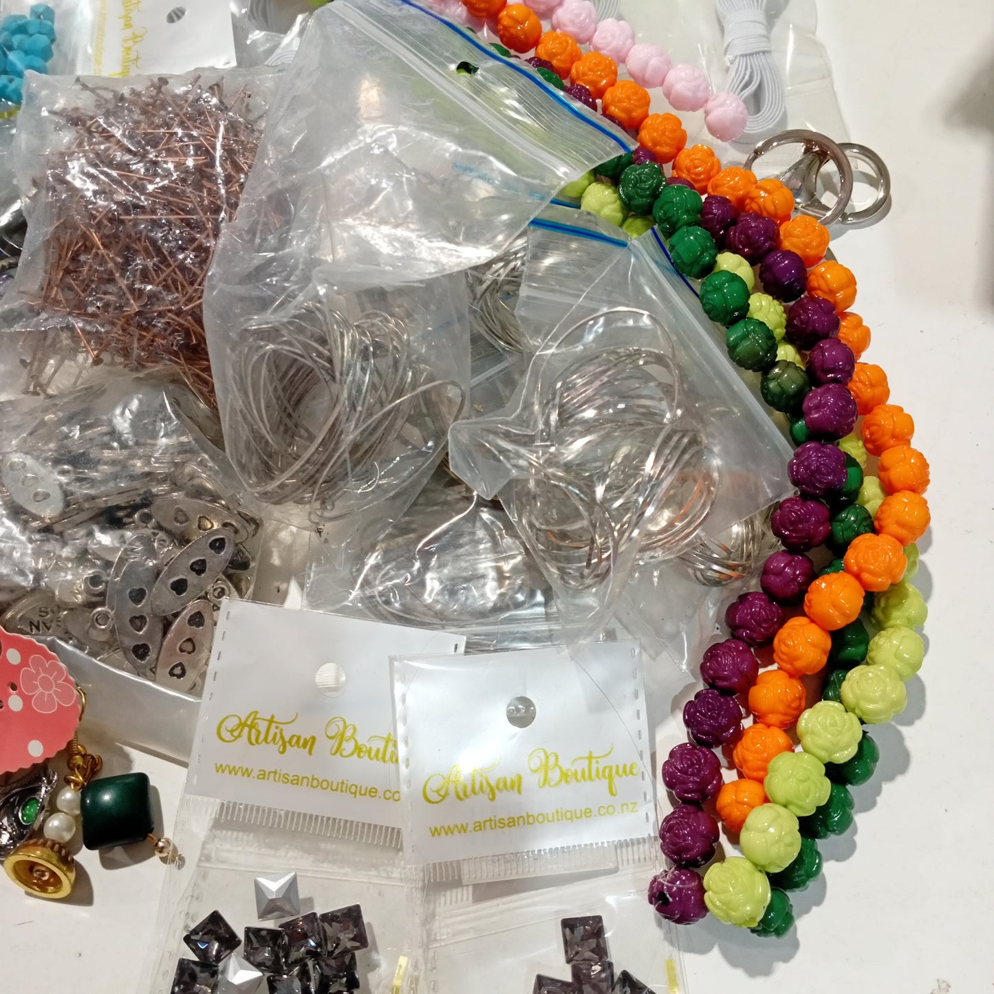 CLEARANCE! A Huge Mixed Pack Of Findings & Beads!!