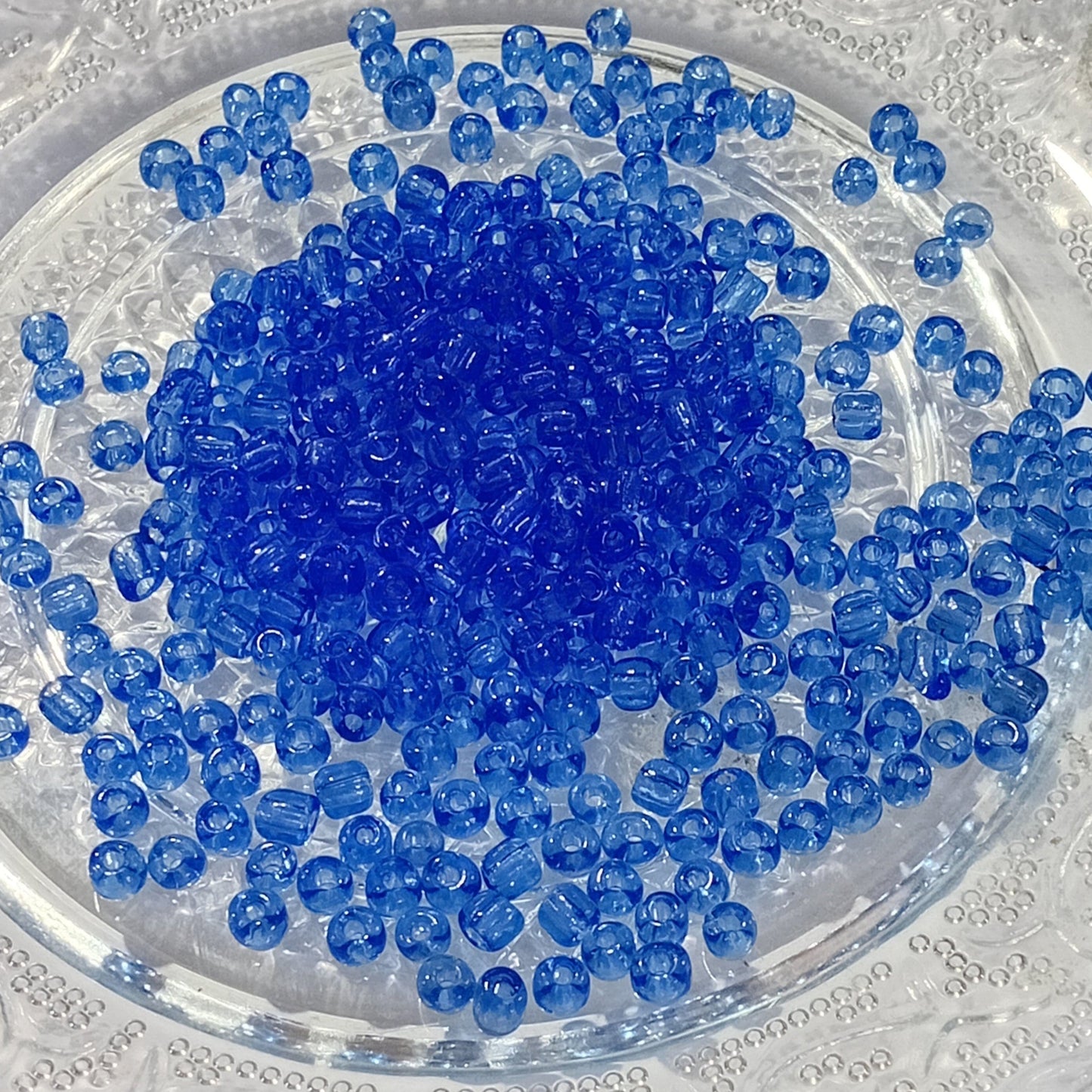 15g 8/0 3mm Blue Seed Beads