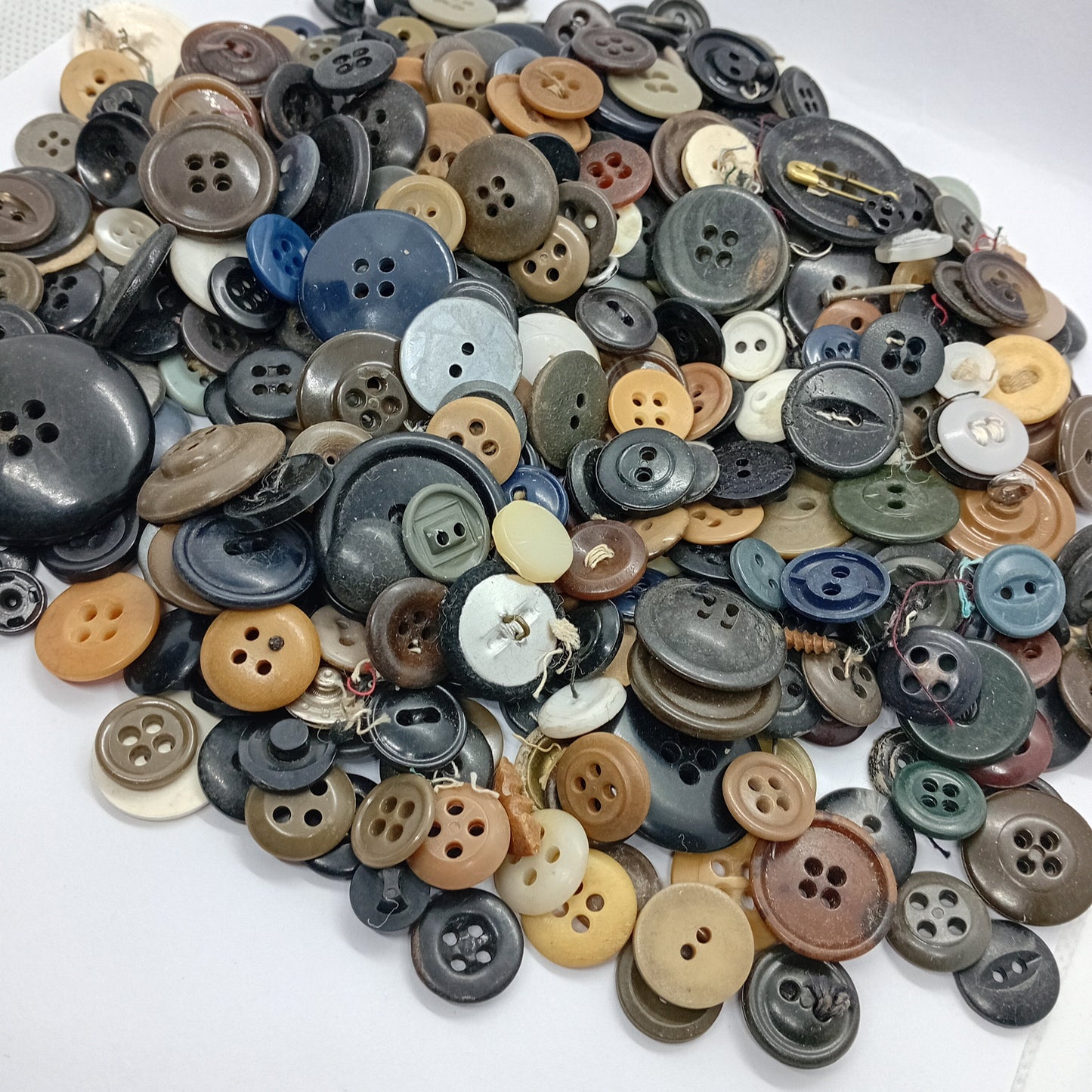 CLEARANCE! Large Bag Of Rescued Buttons