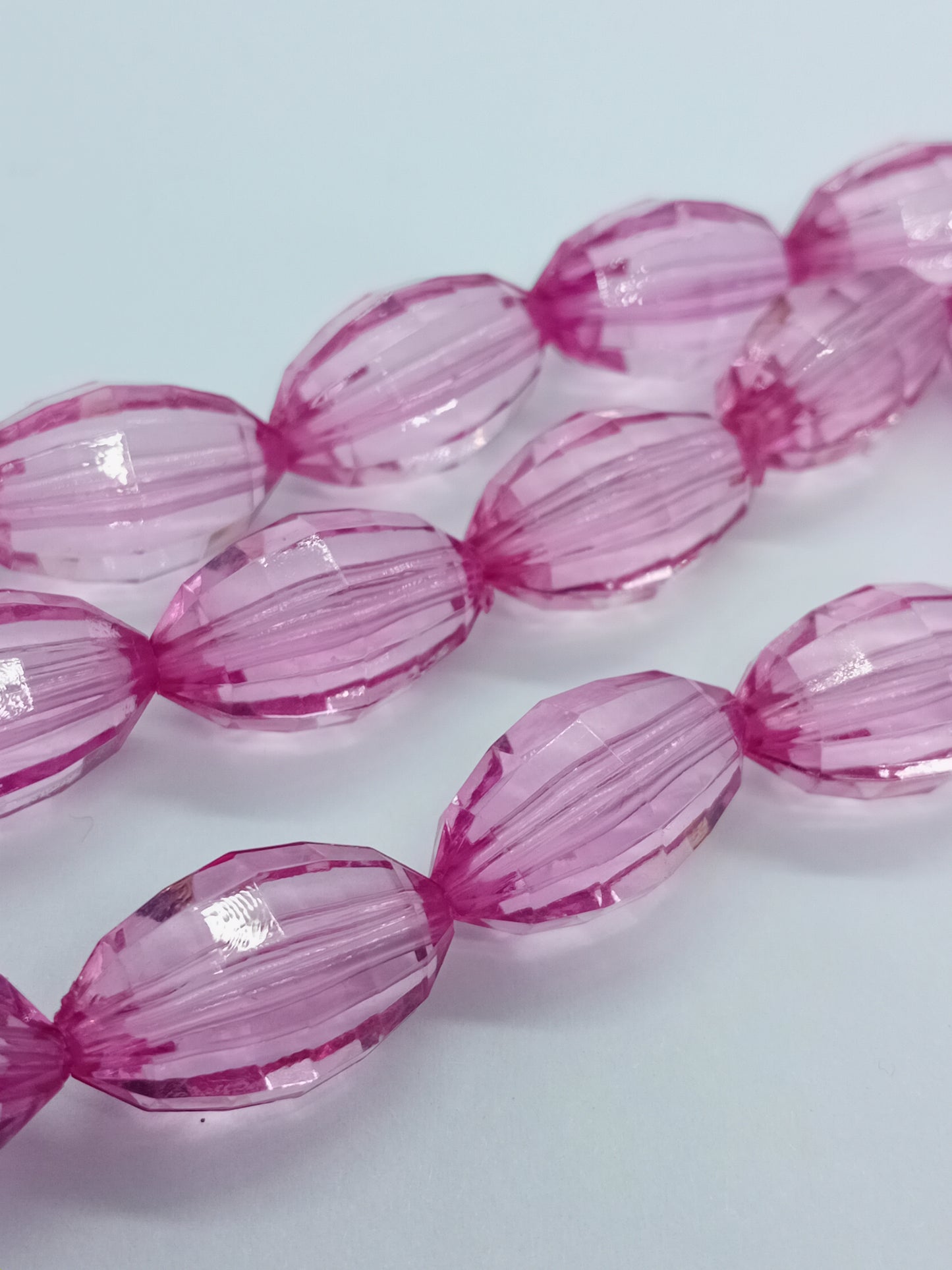 20mm Oval Dark Pink Faceted Acrylic Beads