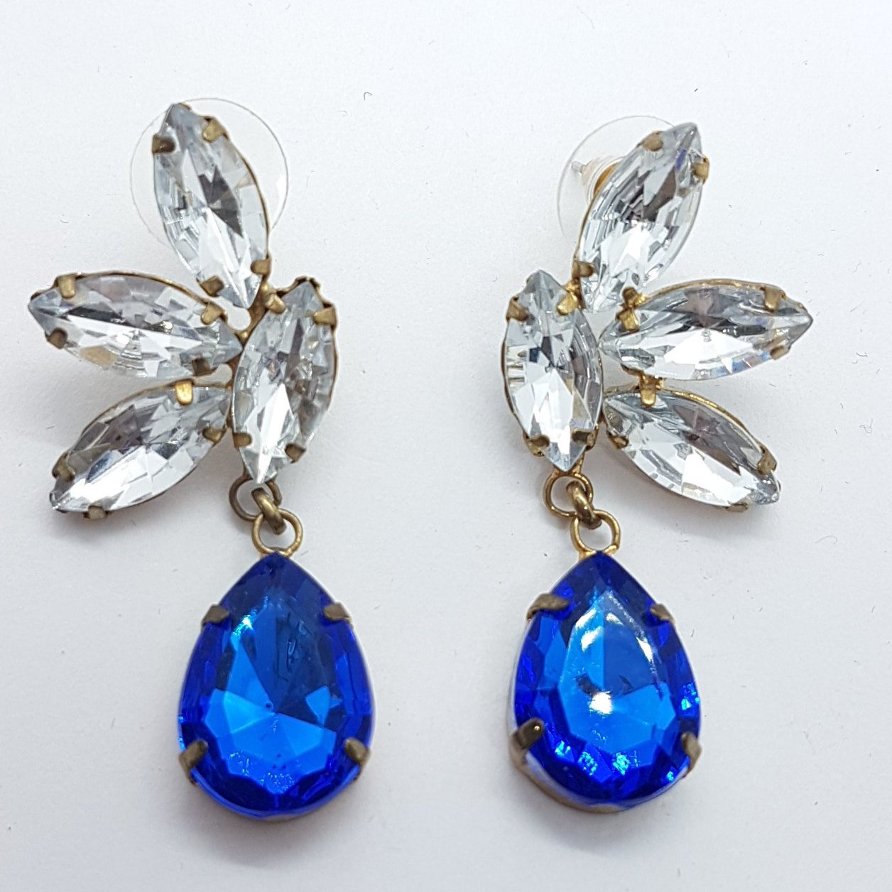 Sparkling Blue Earrings