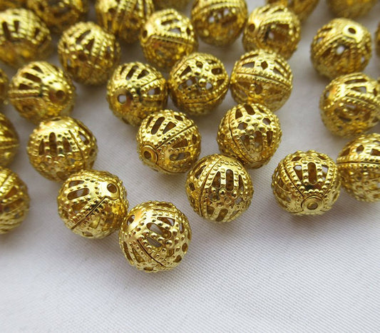25pc Gold Filigree Round Beads 8mm